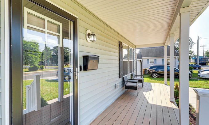 Milford House | Milford Home w/Private Pool: 12 Mi to Beaches!