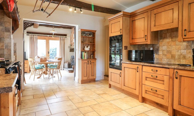 Hundall Cottage | Mill Farm - The Farmhouse