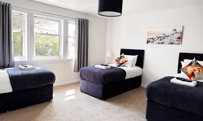 Glenrothes Cottage | Mill House Retreat - sleeps 7 guests in 3 bedrooms