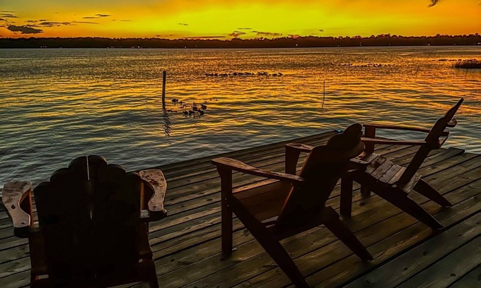 Florahome Cottage | Million Dollar Sunset Views by Cabin Coffee