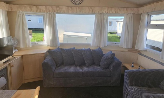 Dymchurch Apartment | Milly's Place