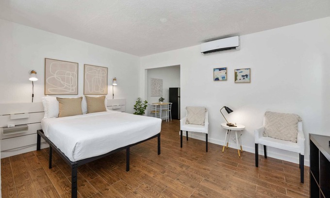 Northeast Miami Apartment | MIMO5-3 | cozy corner of Miami's Modern District