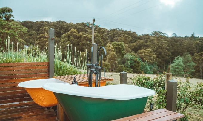 Rawson House | Miner's Cabin - Mountain views, outdoor baths, 40 mins to snow
