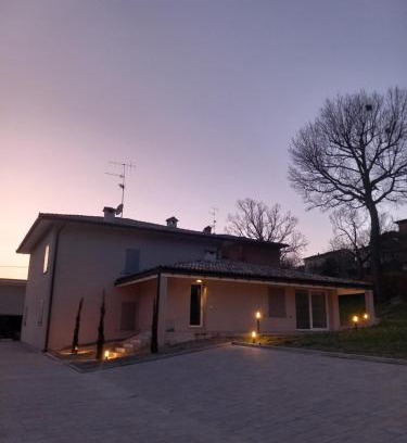 Viano Apartment | Minghetta bed and room