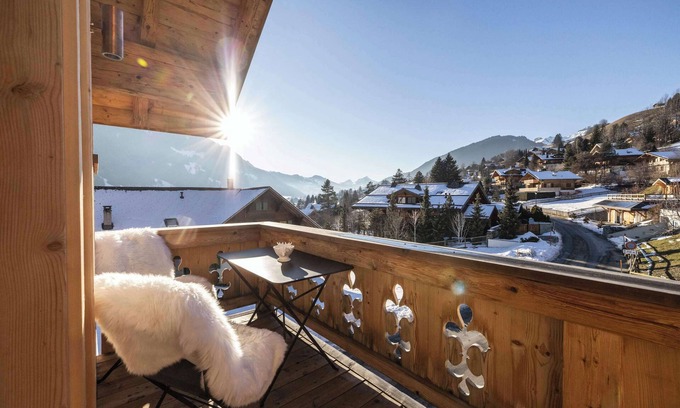 Rougemont Ski Chalet | Minimalist Chic Chalet In The Heart Of Rougemont