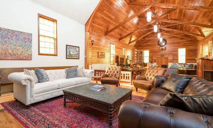 Powderhorn House | MINNeSTAY* Lyndale Church Lodge