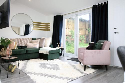 Penylan Apartment | Minster House by Tŷ SA