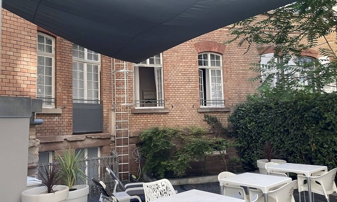 Contades House | Minutes Away from Strasbourg Museum of Fine Arts! Pets Allowed, Common Patio!