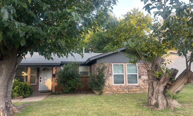 Fort Worth House | Minutes from Dickies Arena, Downtown Stock Yards & Sundance Square