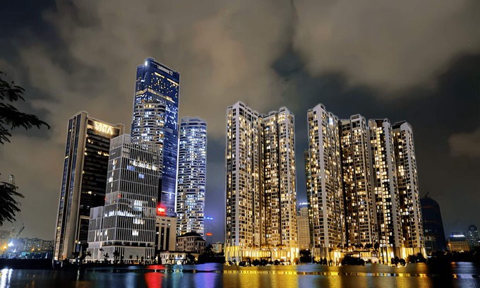 Dich Vong Hau Apartment | Mira Housing- Vinhome Skylake Luxury Apartment