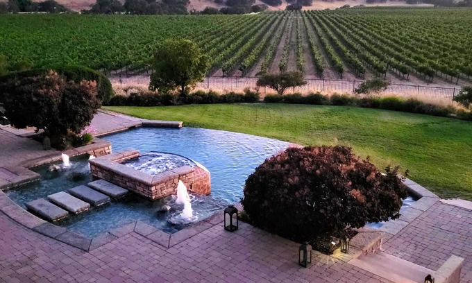 Paso Robles House | Mira Vista Vineyard Estate - Pool and Spa
