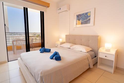 Skala Apartment | Mirabella Mackenzie 1 Bedroom Flat Near the Sea