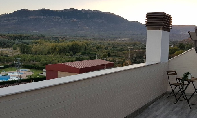 Herce Apartment | MIRADORES DEL ISASA. SUITABLE GREAT RESERVATION