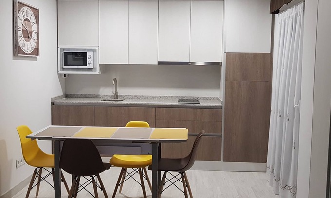 Herce Apartment | MIRADORES DEL ISASA - VIURA-NEOSENS STUDIO APARTMENT