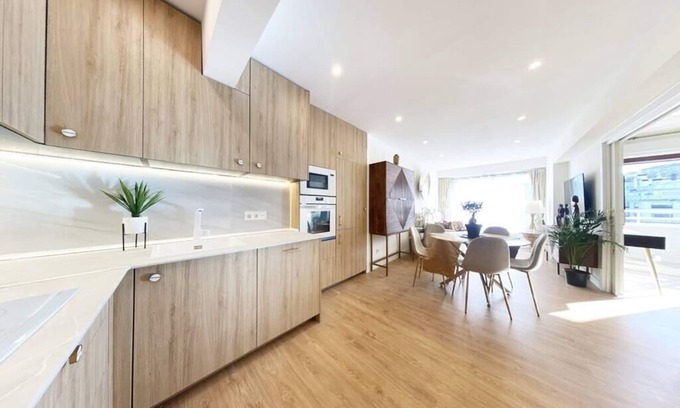 San Sebastian Apartment | Miramar: Exclusive luxurious flat, parking, terrace, new!