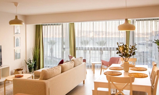 Karsiyaka Apartment | Missafir Flat with Sea View near Karsiyaka Coast