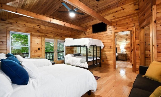 Allons Cabin | Mitchell Creek Marina Lodge 14