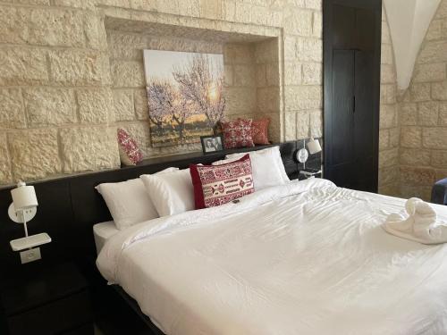 Ramallah Hotel | Mizirawi Historic Hotel