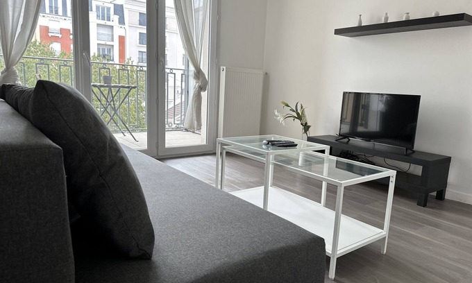 Le Blanc-Mesnil Apartment | Moaki Paris : Luxury apartment, free parking, 3 stars ⭐️ ⭐️