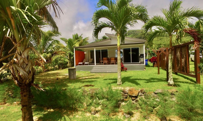 Arorangi House | Moana Sunset Beach Villa