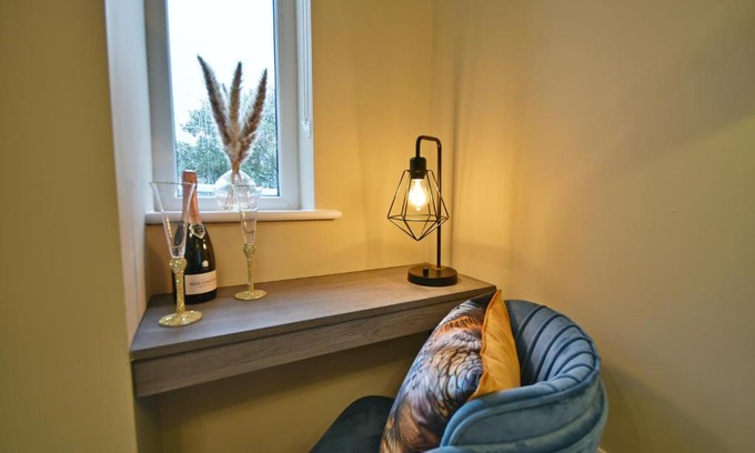 Rawtenstall Apartment | Moat House