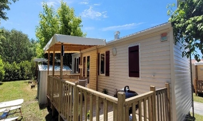 Avrille House | Mobil-home le Petit Paradis