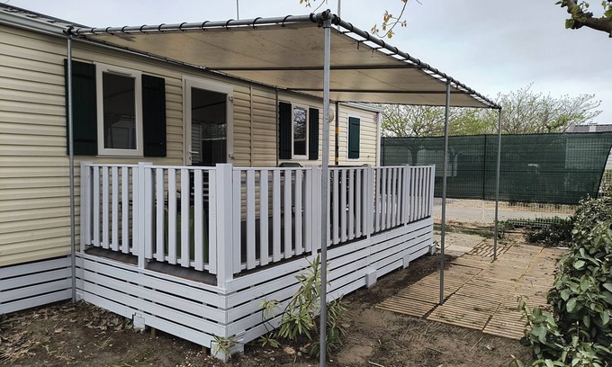 Vendres House | Mobile home located in a family campsite by the sea in Vendres (34)