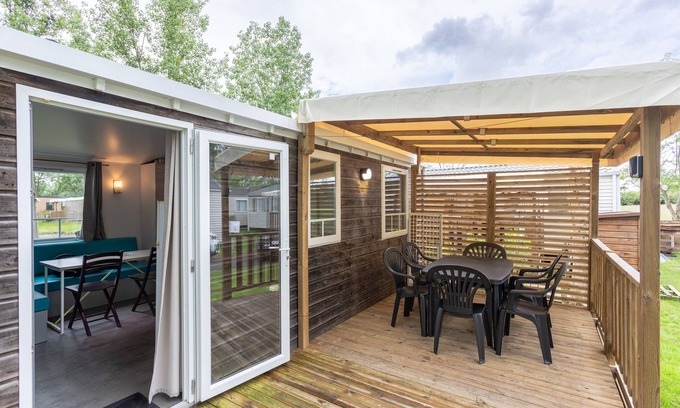Angles RV Rental | Mobile Home 'Mobil-home' with Shared Pool and Private Terrace