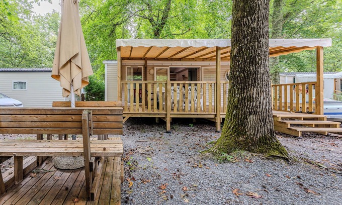 Aureilhan RV Rental | Mobile Home 'Ohara 2 Chambres' with Shared Pool, Private Terrace and Air Conditioning
