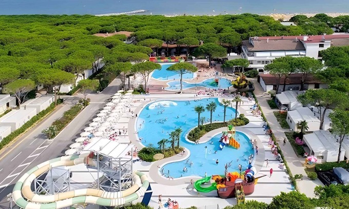 Mazzorno Sinistro House | Mobilehome with air conditioning, terrace and pool