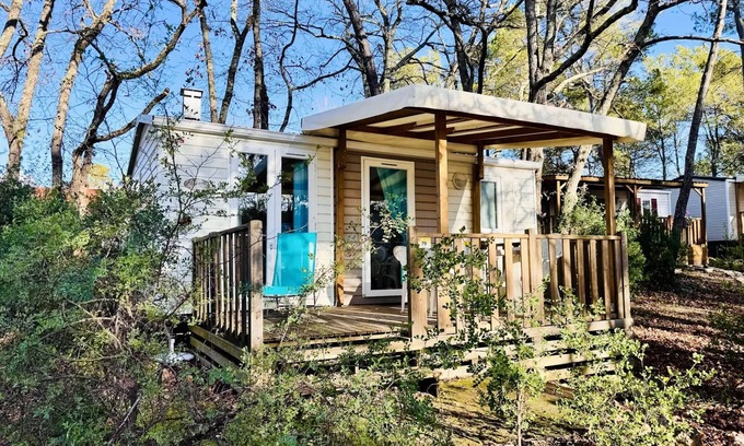 Saint-Paul-en-Foret House | Mobilhome Standard mit TV mit Klimaanlage 4 Personen