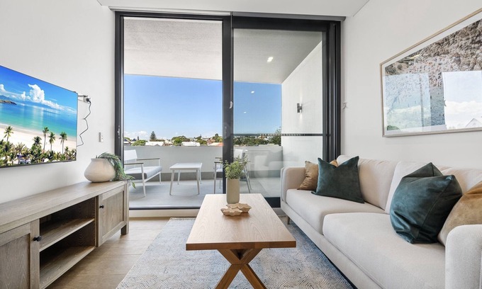 North Fremantle Apartment | Modern 1-Bed Apartment with Views in Fremantle