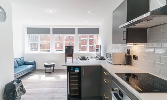 Preston Apartment | Modern 1 Bedroom Apartment in Preston Centre