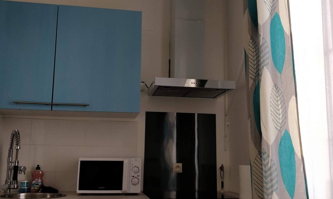 Louis Bertrand-Mirabeau-Semard Apartment | Modern 1 bedroom apartment near the metro.