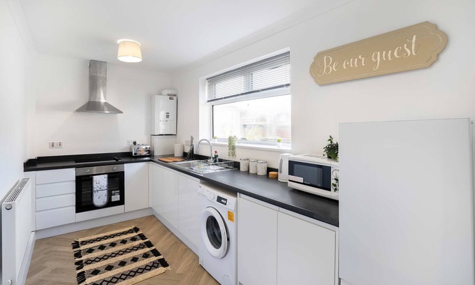 Durham Apartment | Modern - 2 Bed - Free Parking