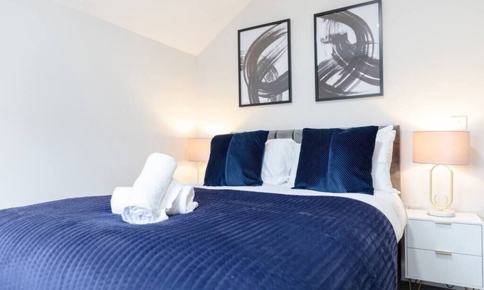 Cathays Apartment | Modern 2 Bedroom Apartment Near City Centre