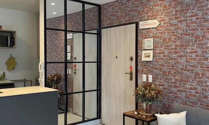 Quito Condo | Modern 2-Bedroom Apartment, Remote Work Ready, Urban Comfort & Natural Peace