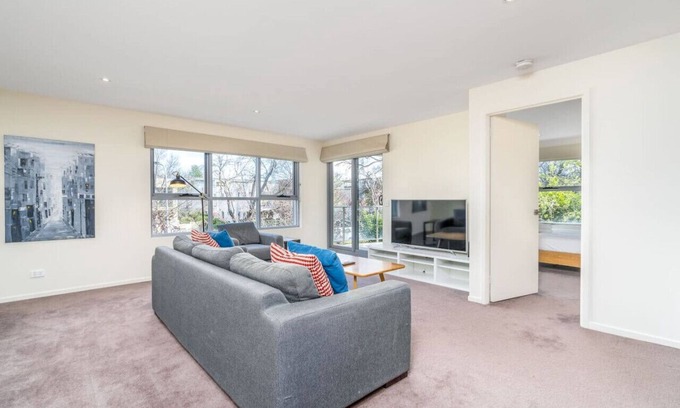 Turner Apartment | Modern 2BR 2BA Apartment Close to City & ANU