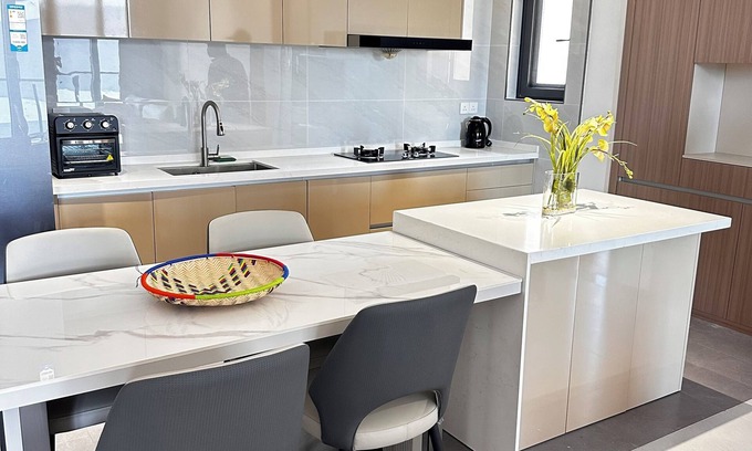 Masaki Apartment | Modern 2BR Condo with Gym & AC in Upscale Masaki