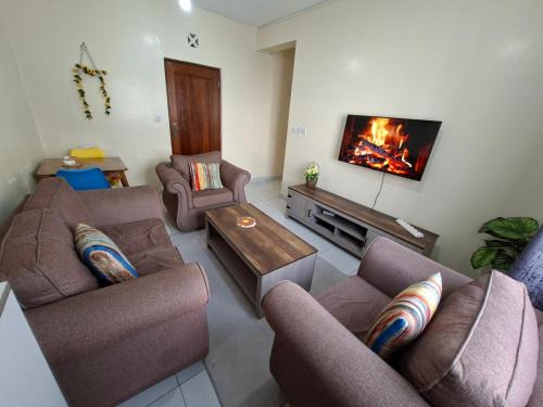 Manyimbo Apartment | Modern 3-Bedroom Apartment with Gym, Pool and Basketball Court in Buxton Point, Mombasa