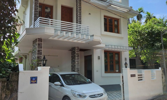 Maradu House | Modern 3BHK Fully furnished house with AC in master bedroom, hot water, inverter