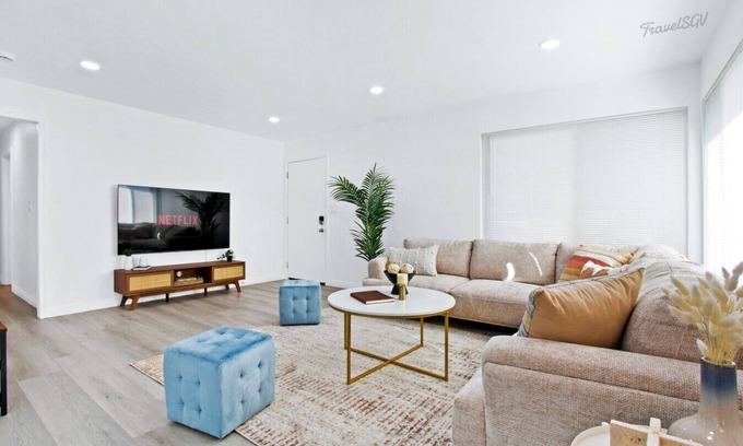 Alhambra Apartment | Modern 3BR Unit + Parking + Near DTLA #TravelSGV