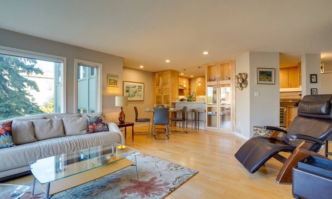 South Addition Condo | Modern Anchorage Condo - Half-Mi to Downtown!