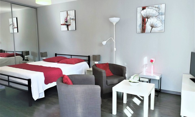 Aix-les-Bains Apartment | Modern and bright T1 with terrace and parking!