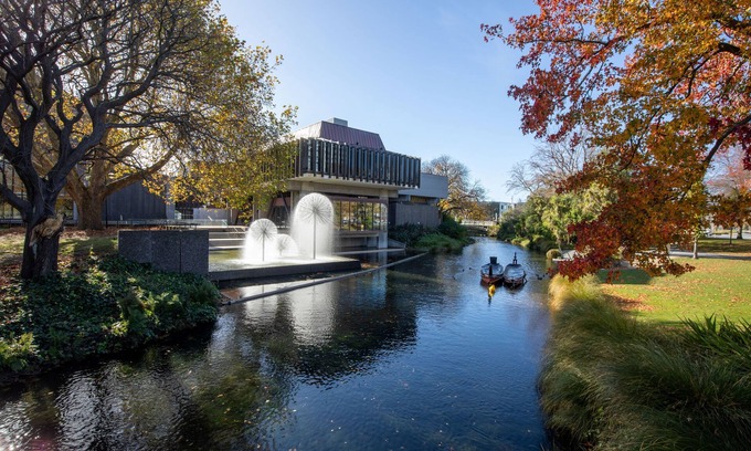 Christchurch City Centre House | Modern and Central - Christchurch Apartment