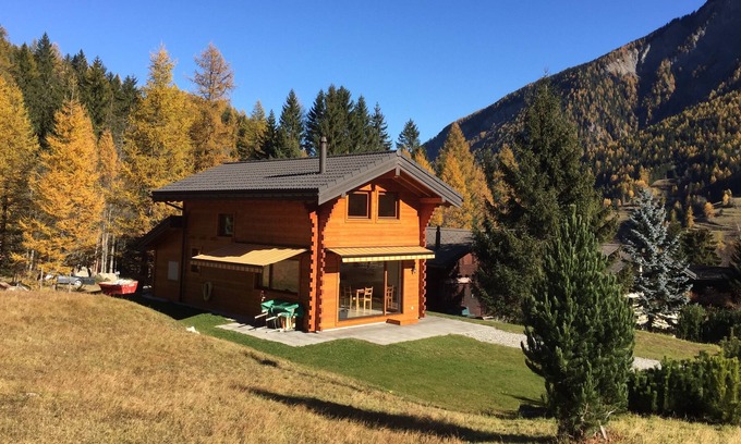 Saleinaz House | Modern and cozy chalet in the Swiss Valais - Mont Blanc massif