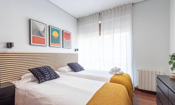 Bilbao City Centre Apartment | Modern and cozy in the heart of Bilbao
