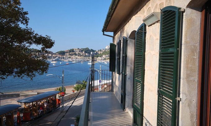 Puerto de Soller Apartment | Modern apartment on the first line of the Port de Sóller