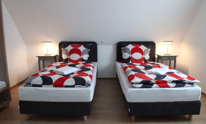 Oberboihingen Apartment | Modern apartment near Messe Stuttgart (E)