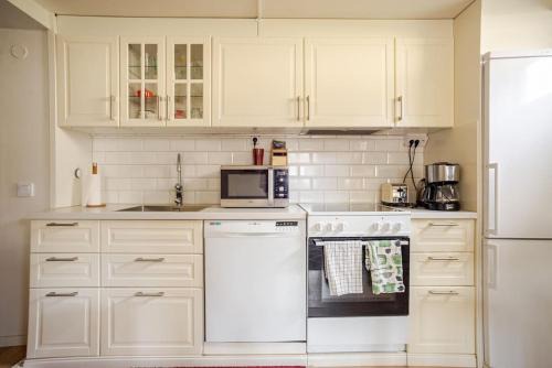 Bramhult Apartment | Modern apartment in a quiet neighbourhood